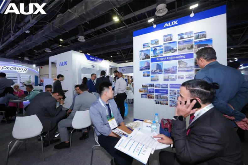 AUX奥克斯|迪拜BIG5五大行业展海外特装展位展览项目现场图03